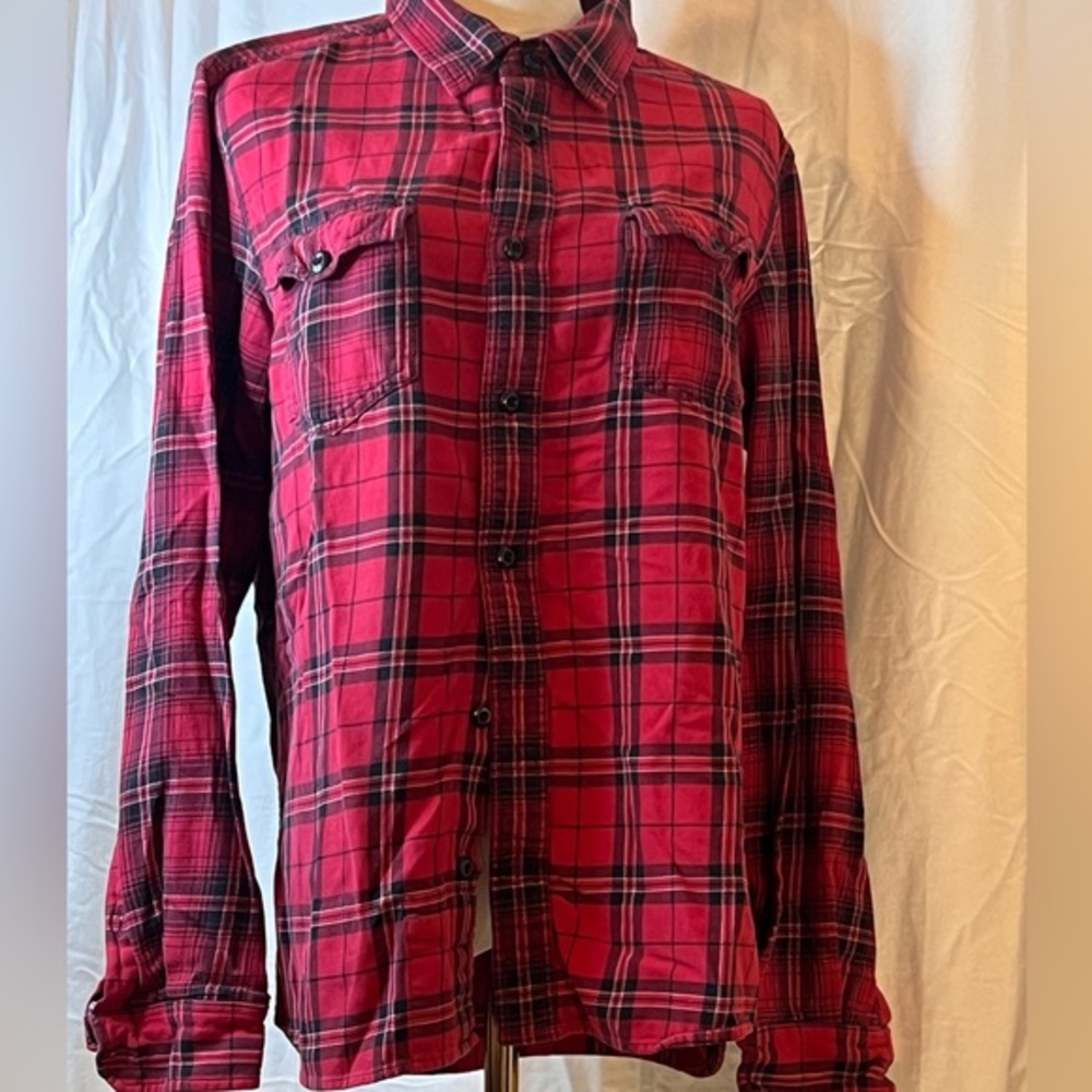 Vans Red Plaid Flannel Shirt - Size M